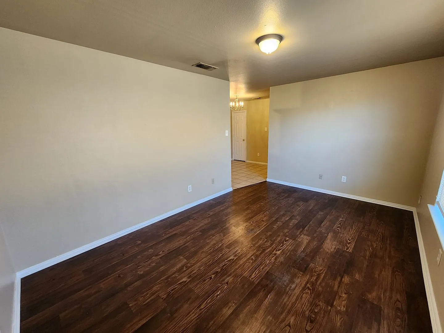 3 Bedroom Duplex In South Fort Worth — Photo 3
