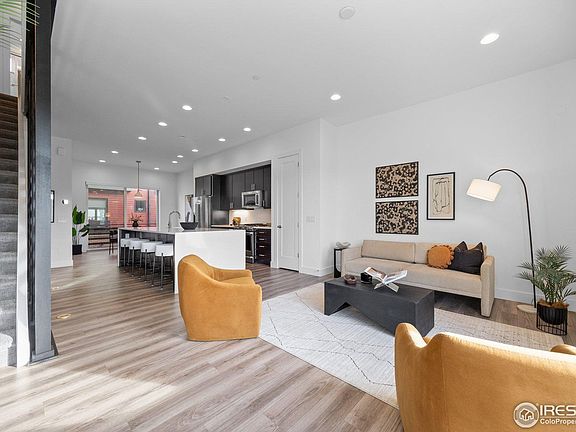 5th image of 2611 Westview Way