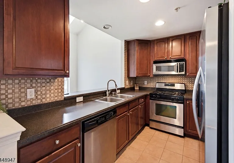 408 Donato Cir — Photo 16