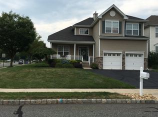 32 Pony Ln, Flemington, NJ 08822