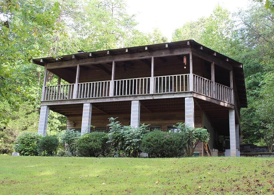 1st image of 310 Licklog Ct