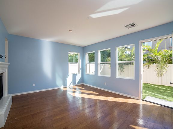 5th image of 188 Seabluff Dr