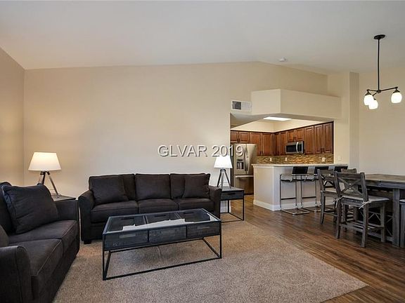 4th image of 9901 Trailwood Dr APT 2083