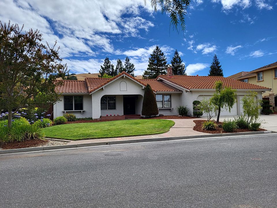 1st image of 3387 Royal Meadow Ln