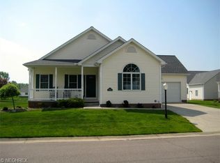 1512 Lake Front Blvd, North Lima, OH 44452