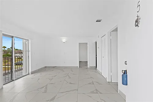 7011 SW 129th Ave #5 Photo 1