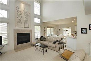 3rd image of 3164 Brynmawr Dr