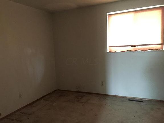 4th image of 1878 Barnett Ct W