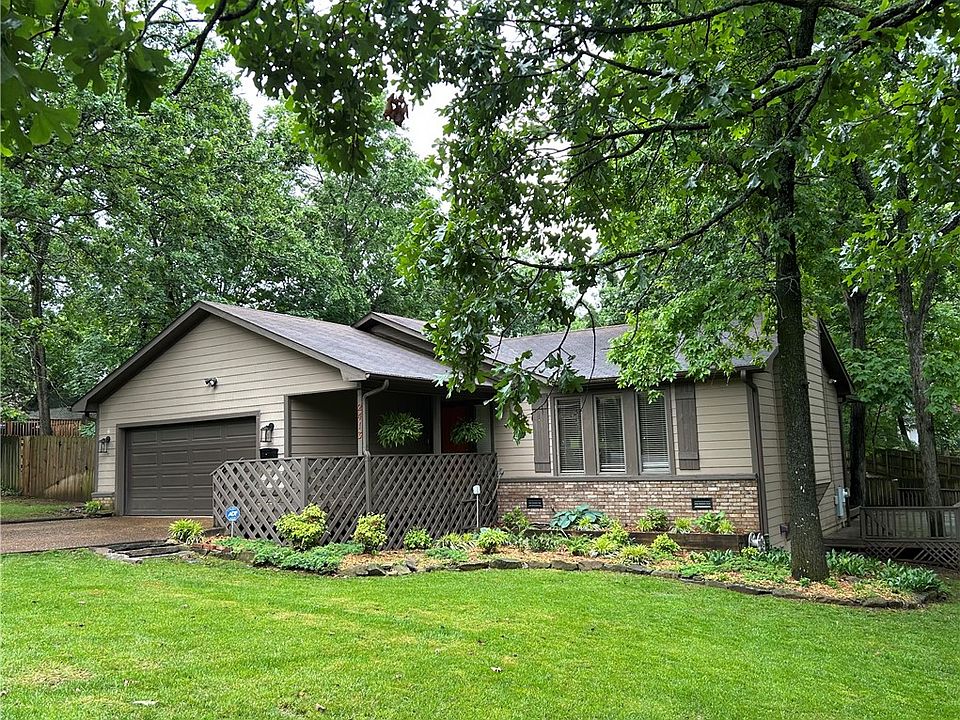 1st image of 2413 E Twin Oaks Ct