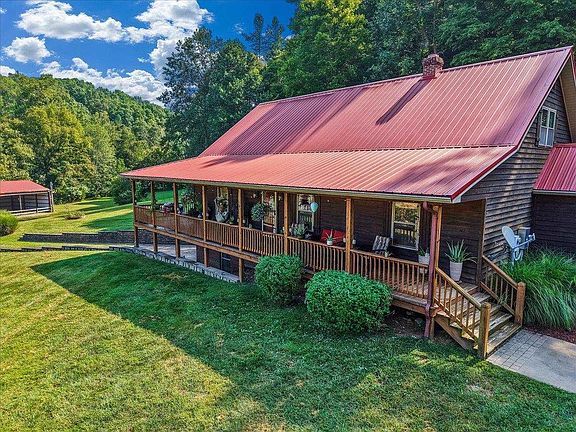 5th image of 579 Spoon Branch Rd