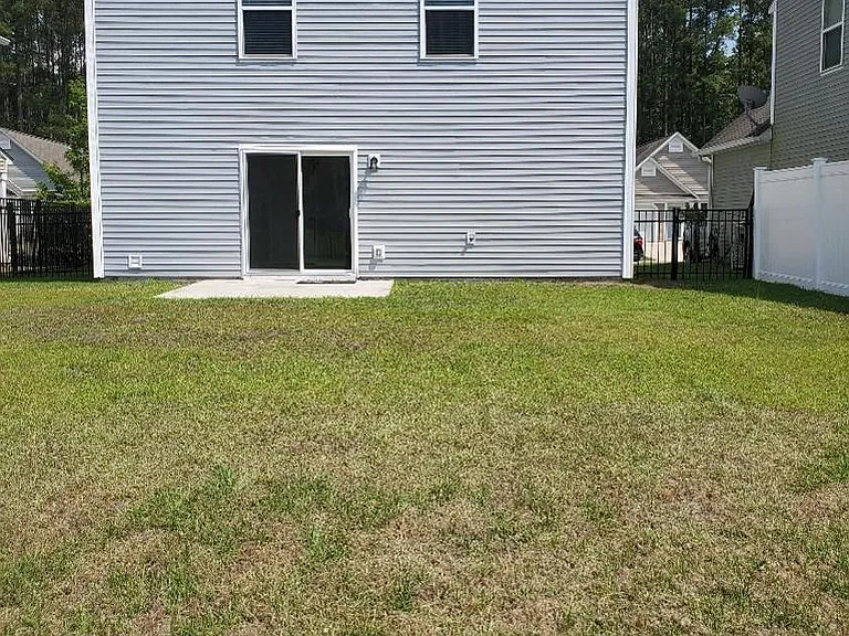 61 Running Oak Dr — Photo 3