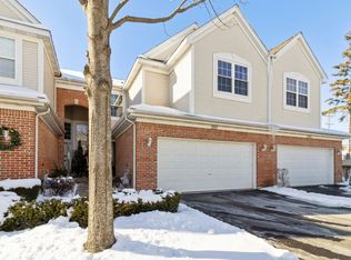 297 Bay Dr, Itasca, IL 60143