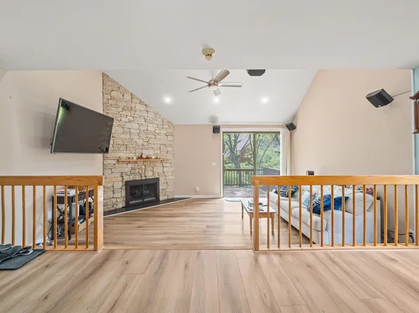 458 Dunlin Plz, Secaucus, NJ 07094