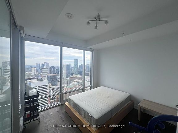 4th image of 488 University Ave #3606
