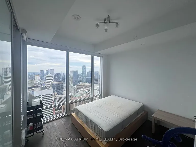 488 University Ave #3606 — Photo 4