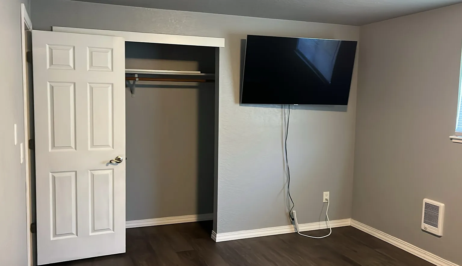 4 bed, 1344 sqft, $2,000 — Photo 3