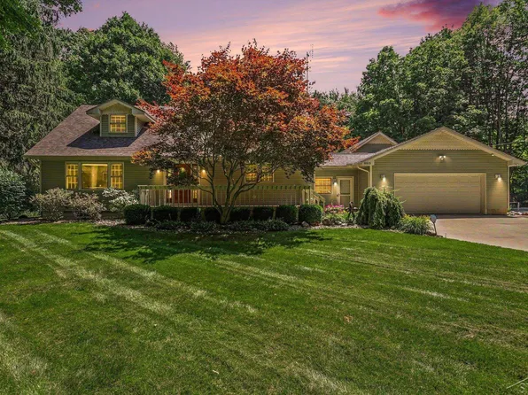 8815 S Beyer Rd, Birch Run, MI 48415