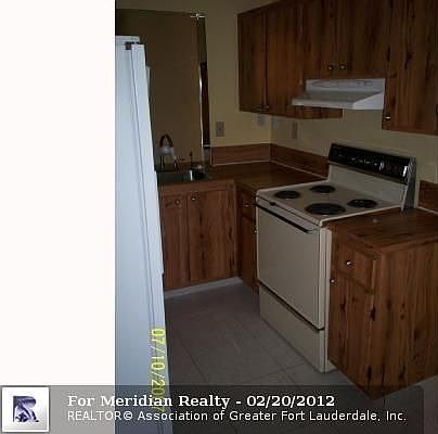 5th image of 1985 SW 15th St APT 132