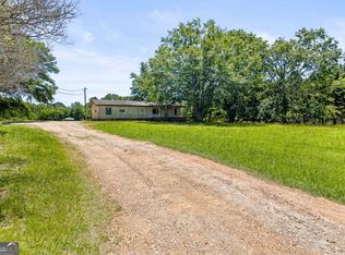 1302 N McDonough Rd, Griffin, GA 30223