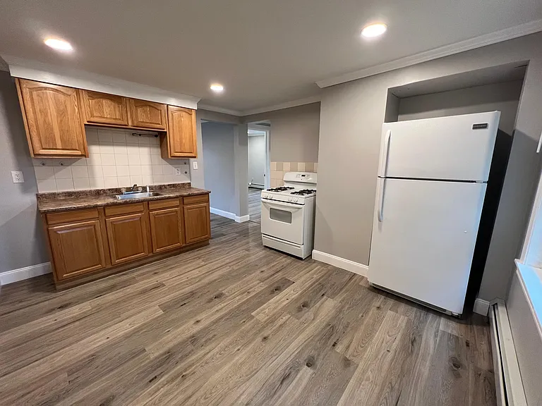 16 Bellmore St #2 — Photo 13
