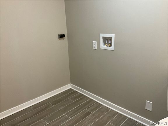5th image of 4802 Oriole Ave