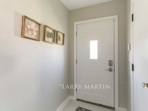 3rd image of 312 Wesley St SE