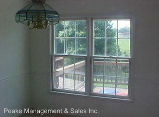 13357 Foxhole Dr, Fairfax, VA