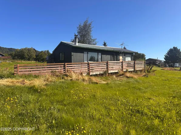 41252 Alan St, Homer, AK 99603