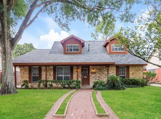 8322 Edgemoor Dr, Houston, TX 77036