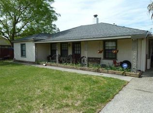 2937 Myrtle Ln, Carmichael, CA 95608