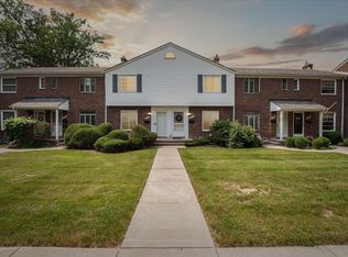 22959 Lee Ct #331, Saint Clair Shores, MI