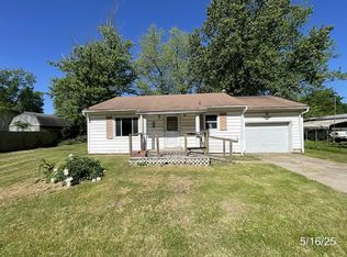 704 Central Ave, Kane, IL 62054