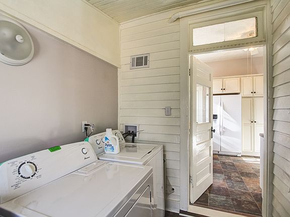 3rd image of 1405 Avenue D