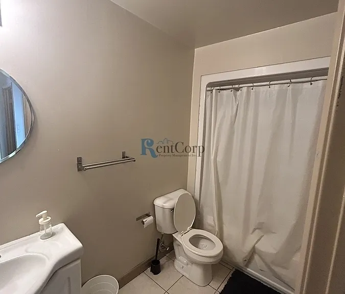 603 Lester St #1 — Photo 2