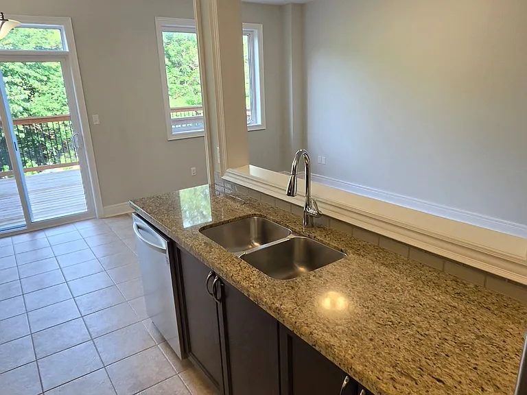 61 Collin Ct — Photo 20