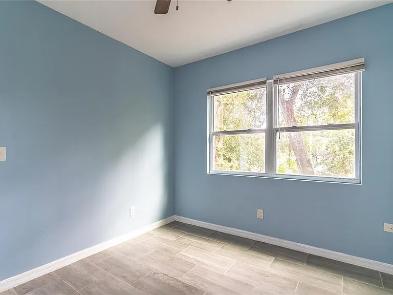1207 W Cypress St — Photo 15