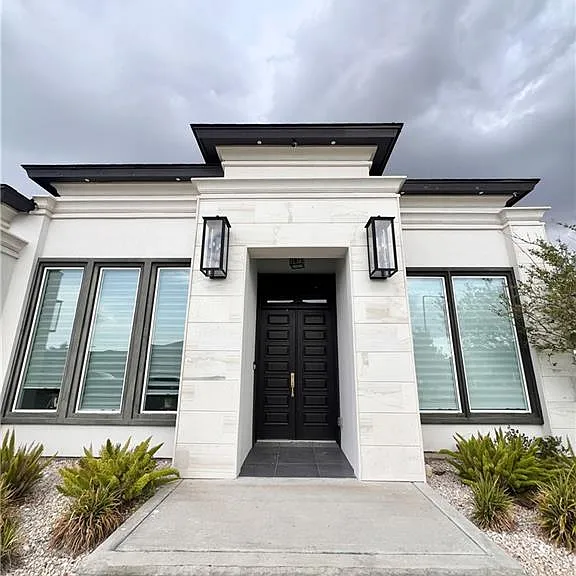 604 Glenwood Ave — Photo 4