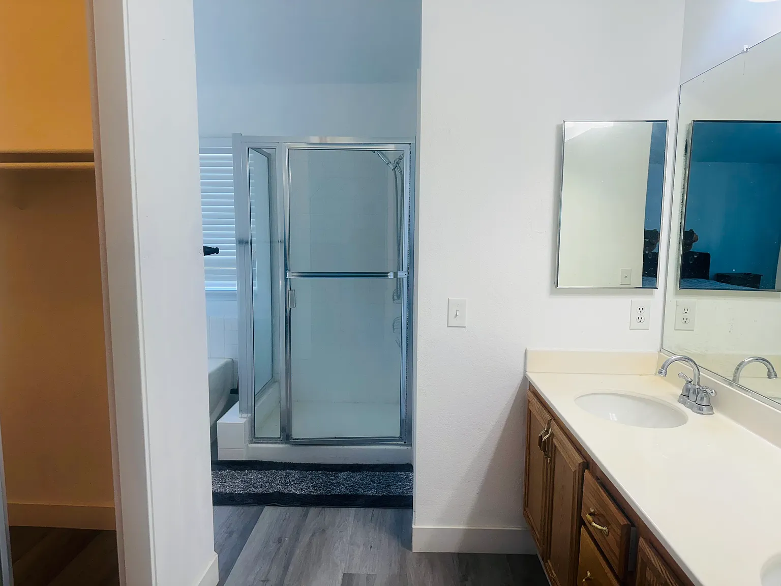 5 bed, 2078 sqft, $4,800 — Photo 2
