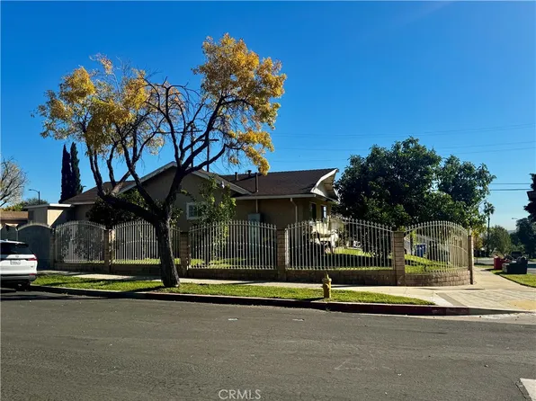 12222 Youngdale Ave, Sylmar, CA 91342
