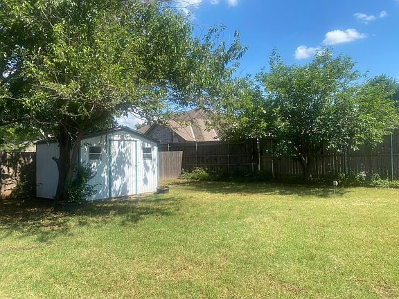 5th image of 3004 SW 129th St