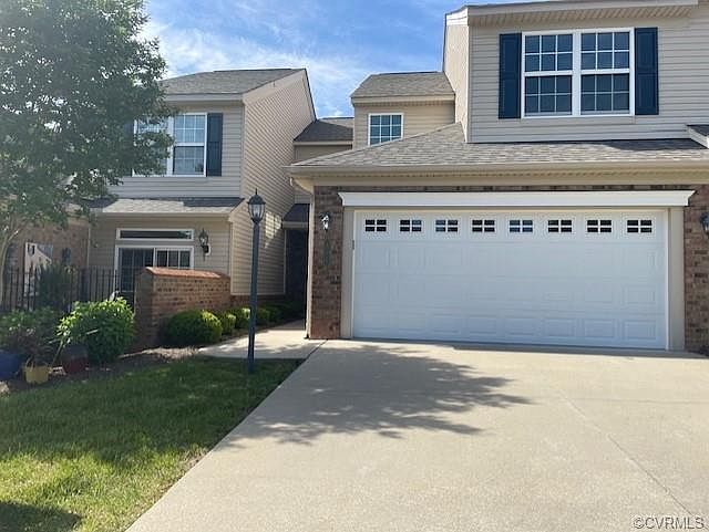 1st image of 802 Fair Port Cir