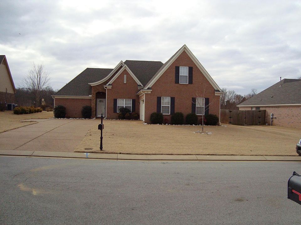 1st image of 75 Caitlyn Geneva Cv