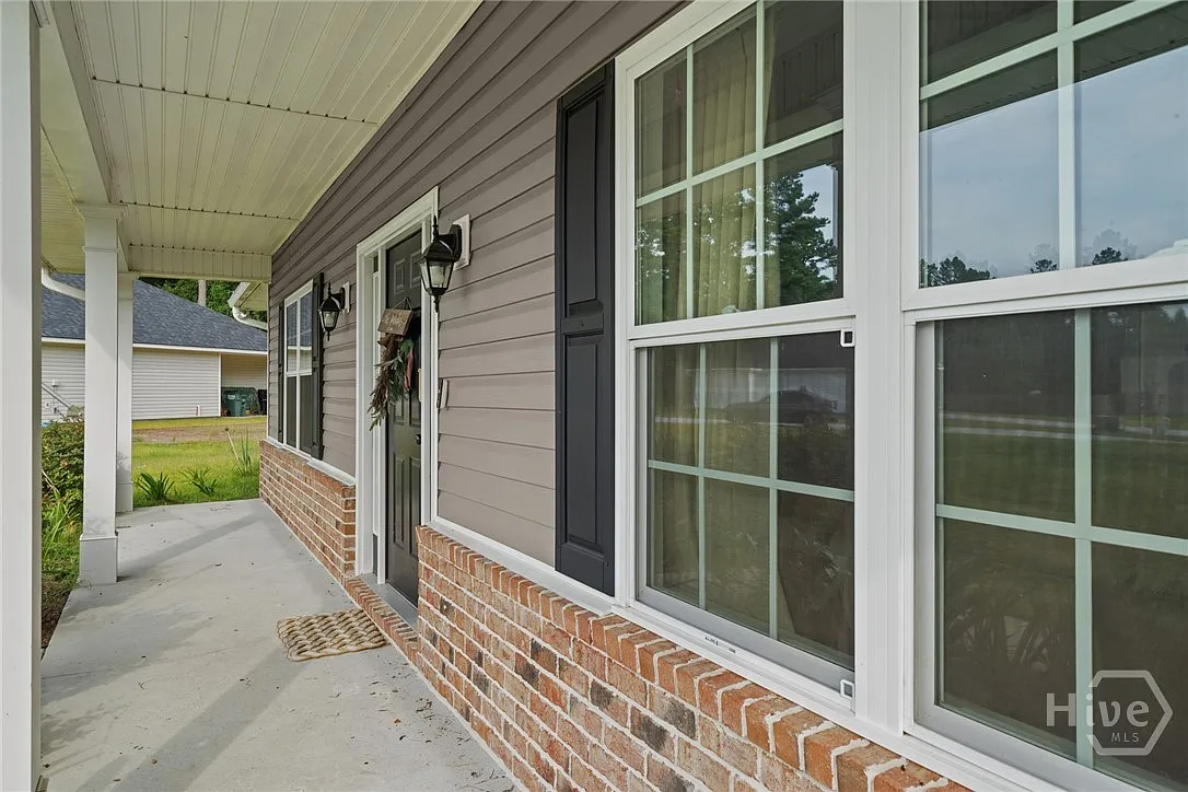 3 bed, 2.0 bath, 1644 sqft, $2,250 — Photo 4