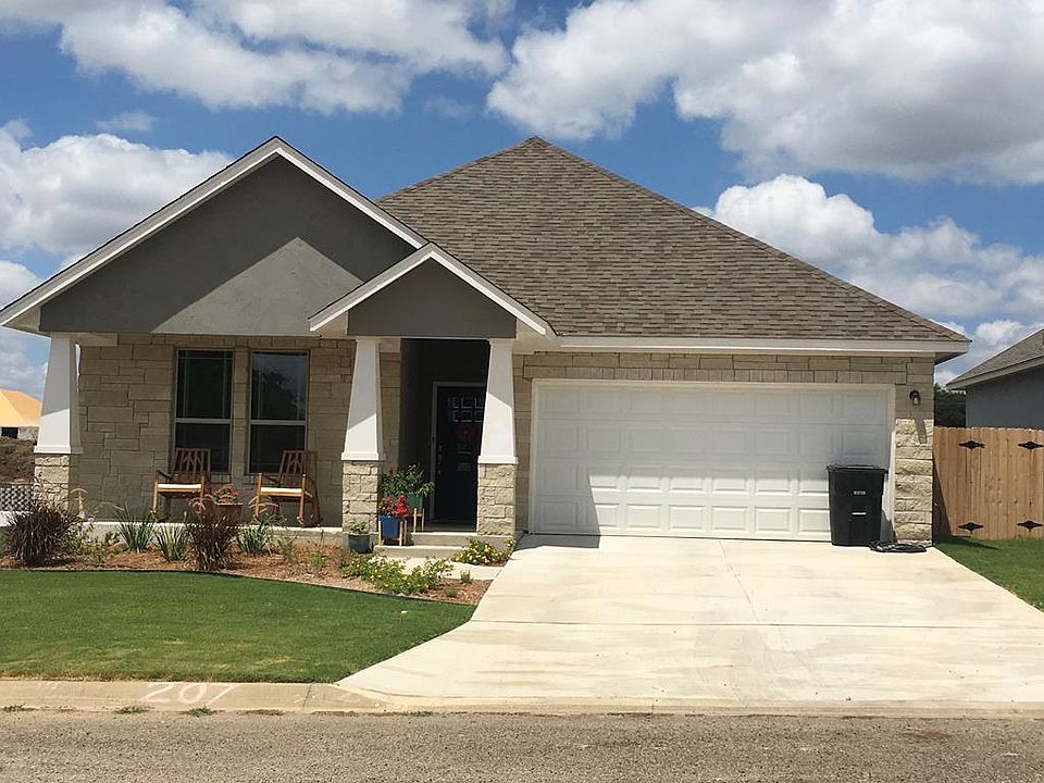 1st image of 212 Winston Dr.