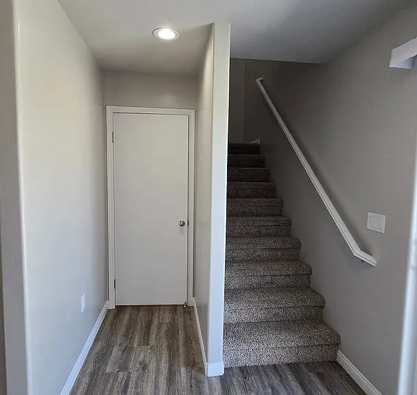 1837 Walnut Dr — Photo 5