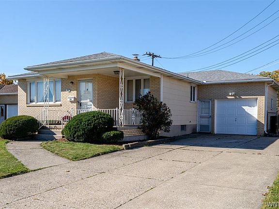 5th image of 48 Candace Ln