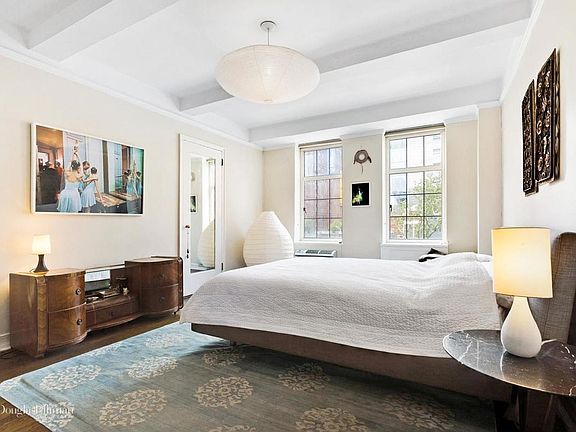 4th image of 465 W 23rd St APT 4B