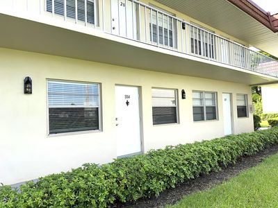 60 W Woodlands Drive #104, Vero Beach, FL, 32962