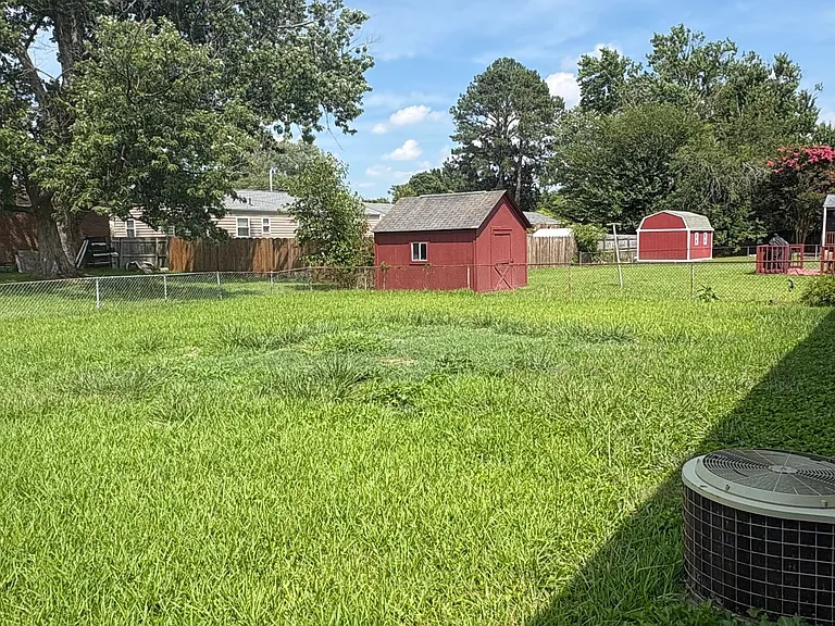 713 Willow Dr — Photo 14