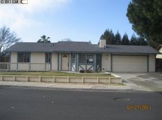 275 Wildberry Dr, Brentwood, CA